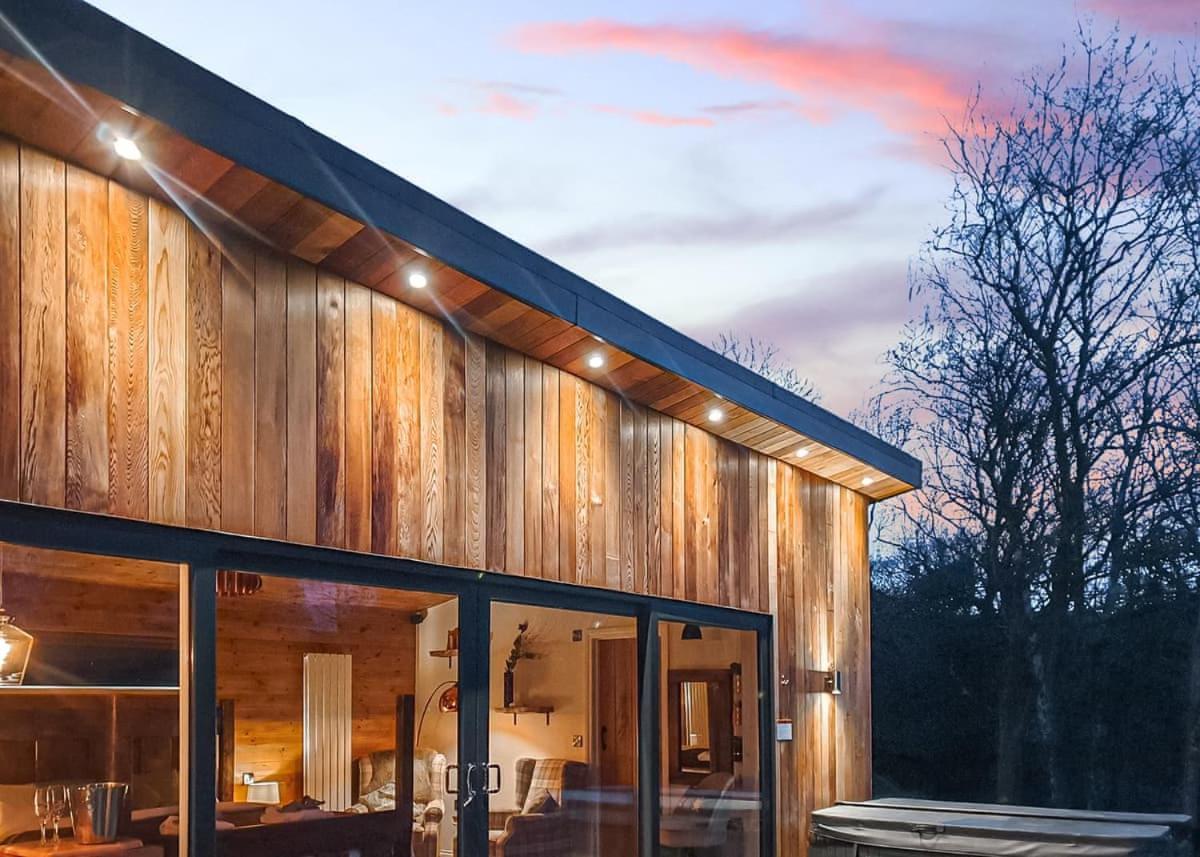 Nant-Y-Coed Lodges Mochdre  Exterior foto